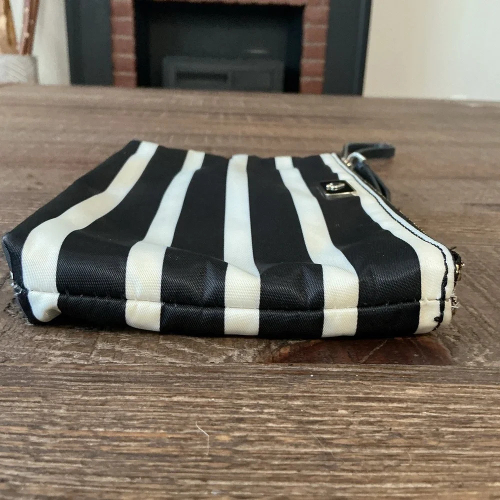 Kate Spade New York Dawn Sailing Black White Stripe Double Zip Wristlet Nylon